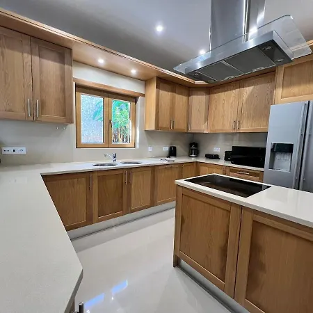 Light House Luxury וילה *